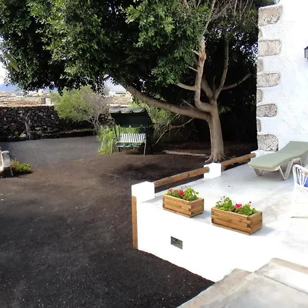 度假居 小礼堂度假屋 Masdache